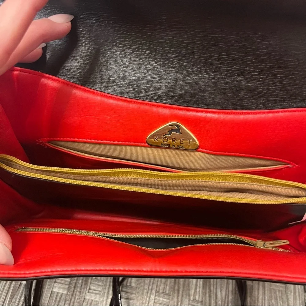 Koret Vintage Patent Leather Black Clutch Envelope Bag Strap Pockets Snap Close